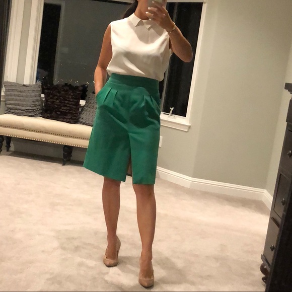 Zara Dresses & Skirts - Zara mid length skirt Xs